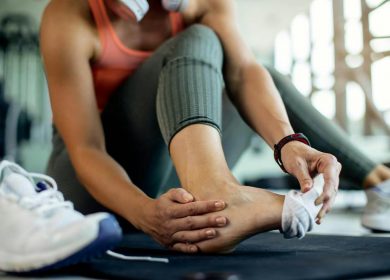 The Aging Runner’s Ultimate Guide to Navigating Plantar Fasciitis